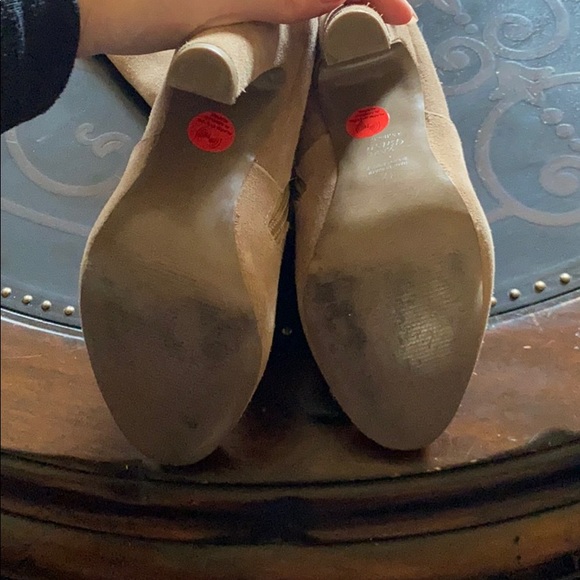 ZARA BASICS - Thigh high, high heel, suede boots - Picture 2 of 4